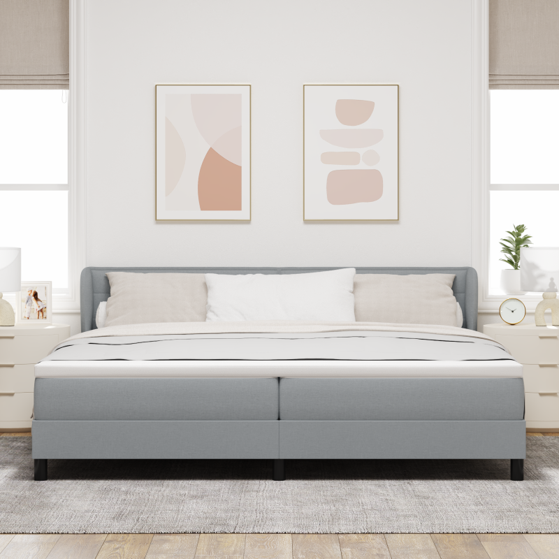Boxspringbett mit Matratze in Hellgrau 200x200 cm aus Stoff