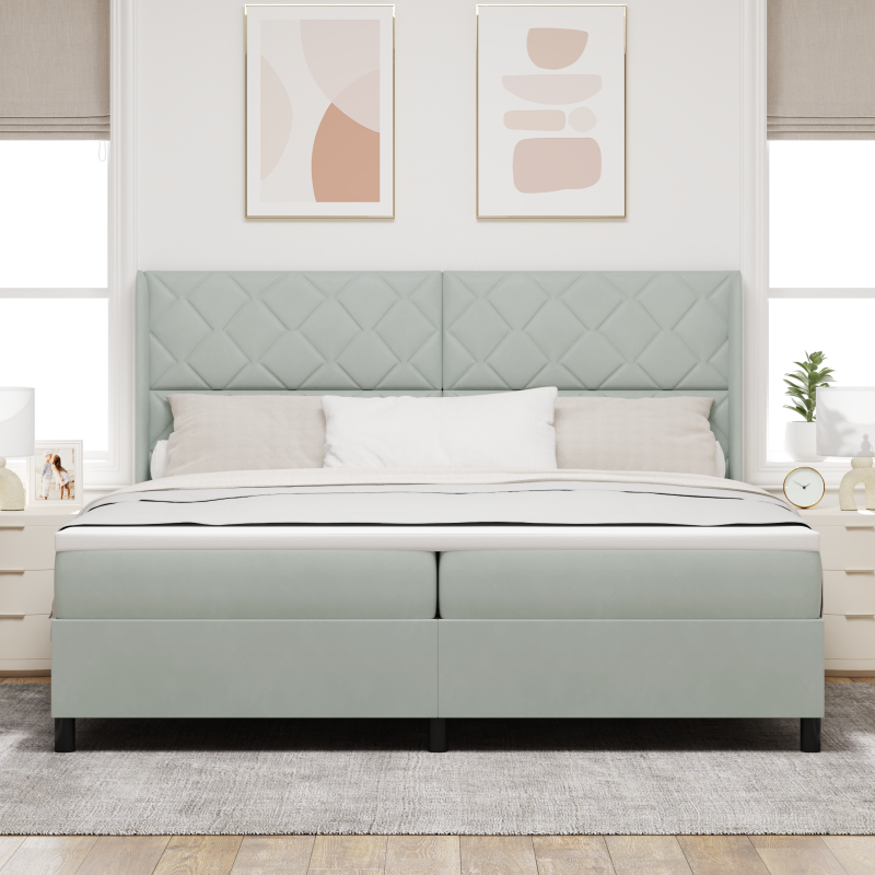 Boxspringbett mit Matratze Hellgrau 200x200 cm Samt