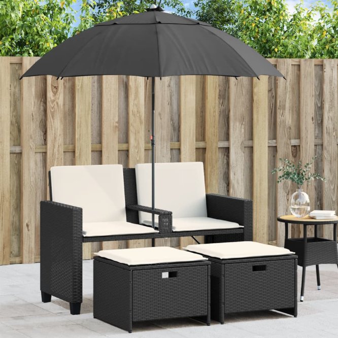 365882_1.jpg Gartensofa 2-Sitzer Sonnenschirm und Hocker Schwarz Poly-Rattan – Bild 1